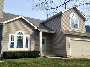 106 W Abbey Ln, Round Lake Park, IL 60073