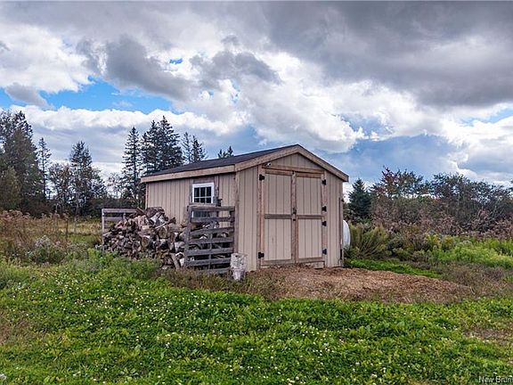 3rd image of 394 Collins Lake Rd