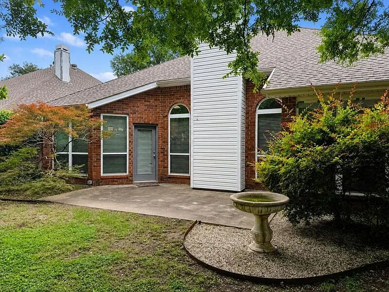 3867 Ridgelake Ct — Photo 15
