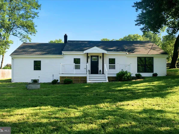 16920 Oliver St, Paeonian Springs, VA 20129
