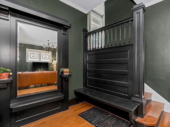 5th image of 3817 Terrace St