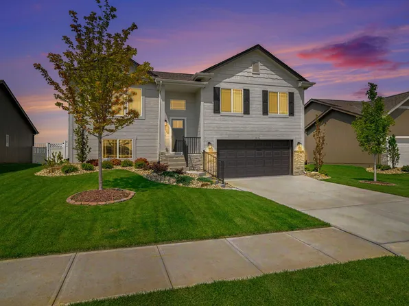 18616 Mary St, Elkhorn, NE 68022
