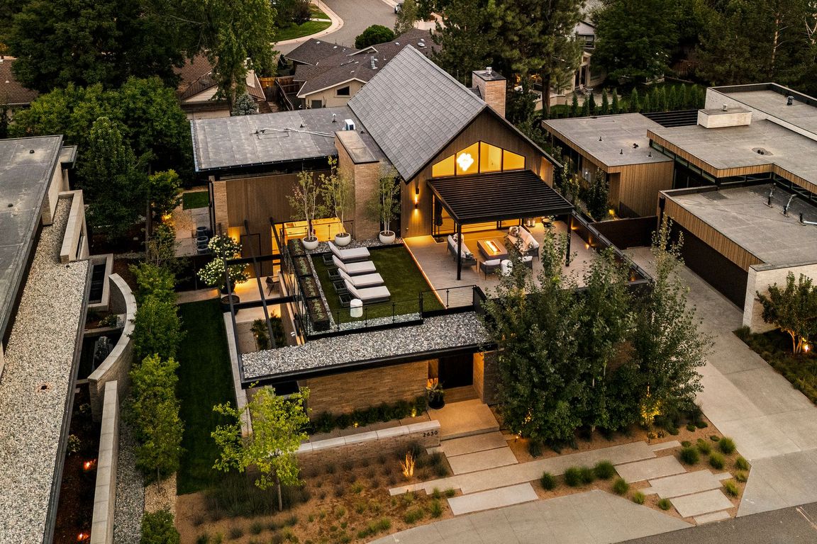 せいいち 2630 E Cedar Avenue, Denver, CO 80209 | MLS #3848546 | Zillow