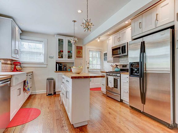 5th image of 2411 Kantebury Dr