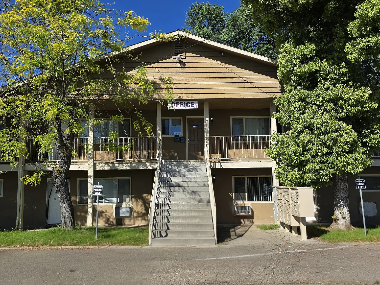 Main Street Apartments — Photo 1