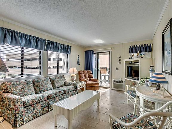 4th image of 9540 Shore Dr #3A