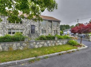 66 Town House Rd, East Providence, RI 02914