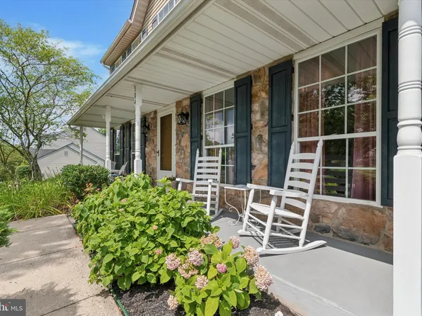 104 Stonycrest Dr, Perkasie, PA 18944