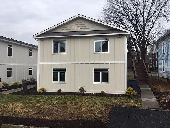 2nd image of 622 Elm Ave SW #B