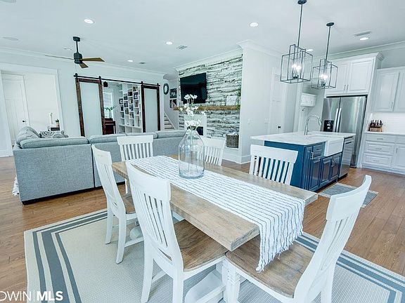 5th image of 21465 East Blvd