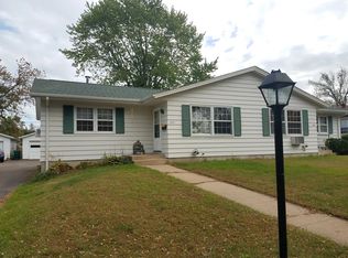 2831 Thomas Dr, Eau Claire, WI 54701