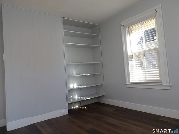 5th image of 32 Wells Avenue