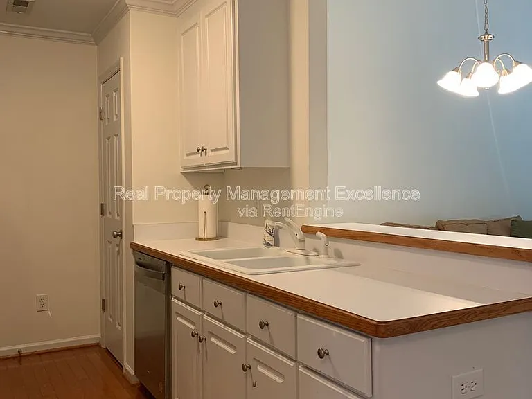 205 Will Ct — Photo 4