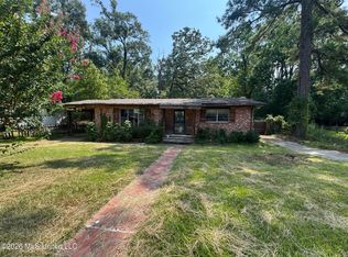 2894 Woodside Dr, Jackson, MS 39212