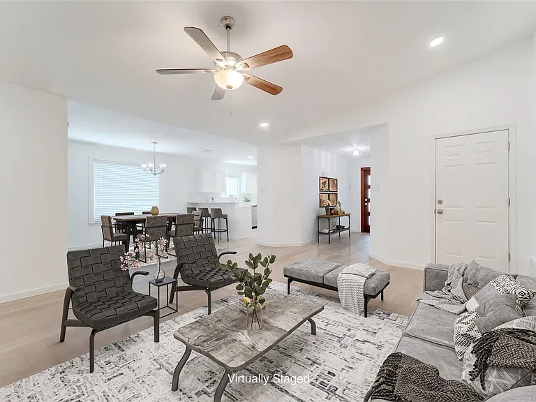 12815 Carrera Dr — Photo 3
