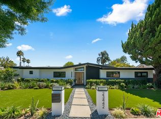 23442 Burbank Blvd, Woodland Hills, CA 91367