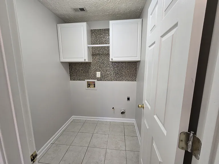 3585 Plum Creek Trl NW — Photo 8