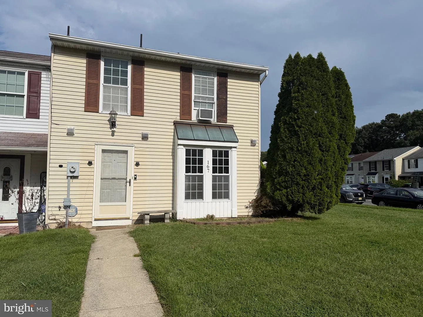 3 bed, 1.5 bath, 1200 sqft, $2,500 — Photo 1