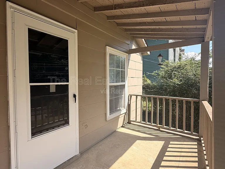 1080 E Elmwood Dr — Photo 9