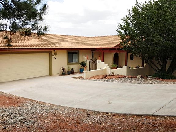 2nd image of 2046 S Acoma Dr