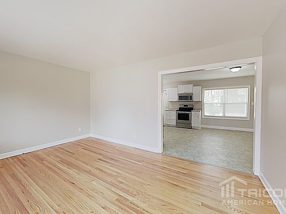 2nd image of 4330 Briarhill Dr