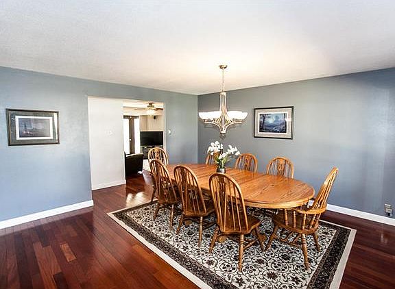 4th image of 7806 Guhman Ct