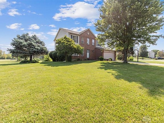 3rd image of 6658 Woodsedge Dr
