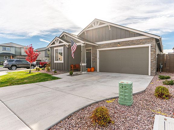 2nd image of 20651 Kira Dr