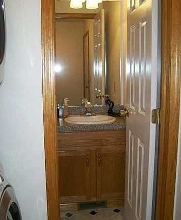 5th image of 4 Summer Hill Dr