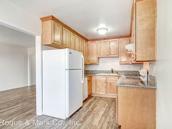 2nd image of 2665 31st St APT 3
