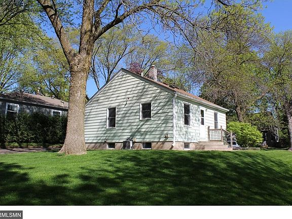 5th image of 411 Saint Croix Ave W