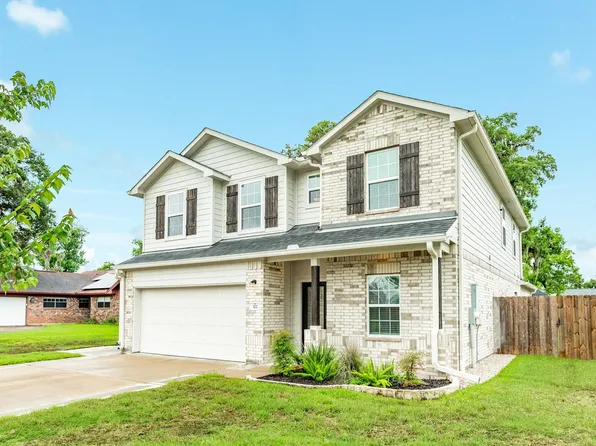 322 Freeman Blvd, West Columbia, TX 77486