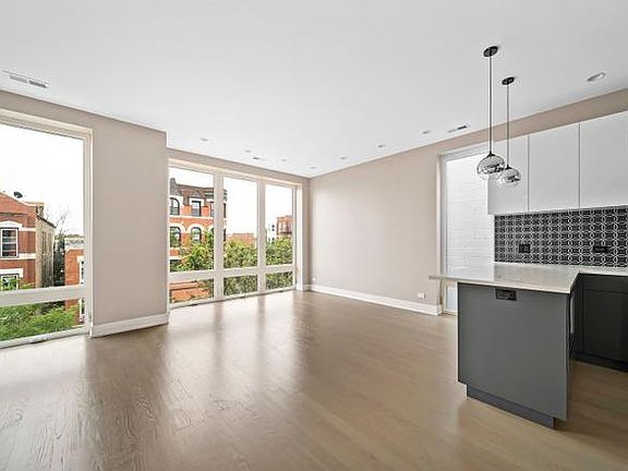 2nd image of 1756 W Cullerton St #3