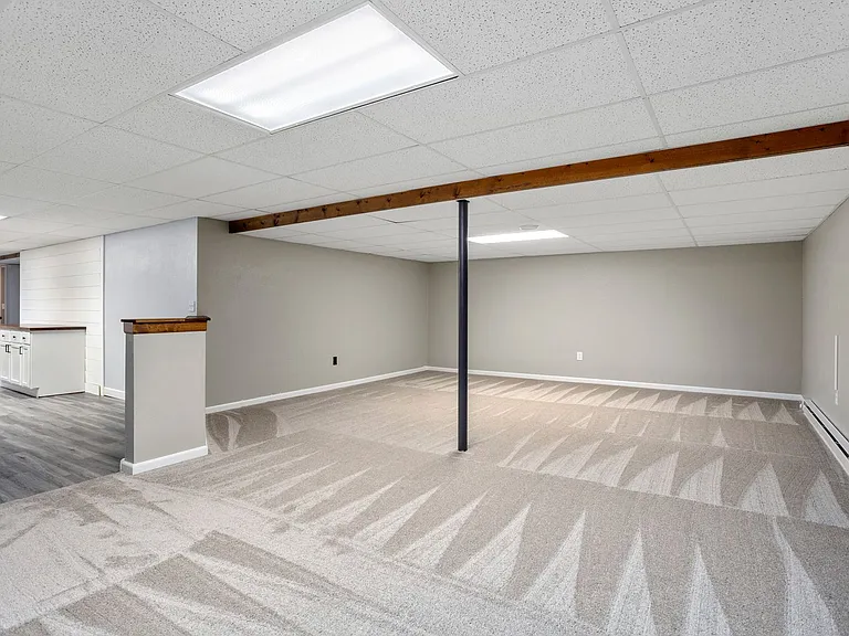 1324 Bluebird Ct — Photo 17