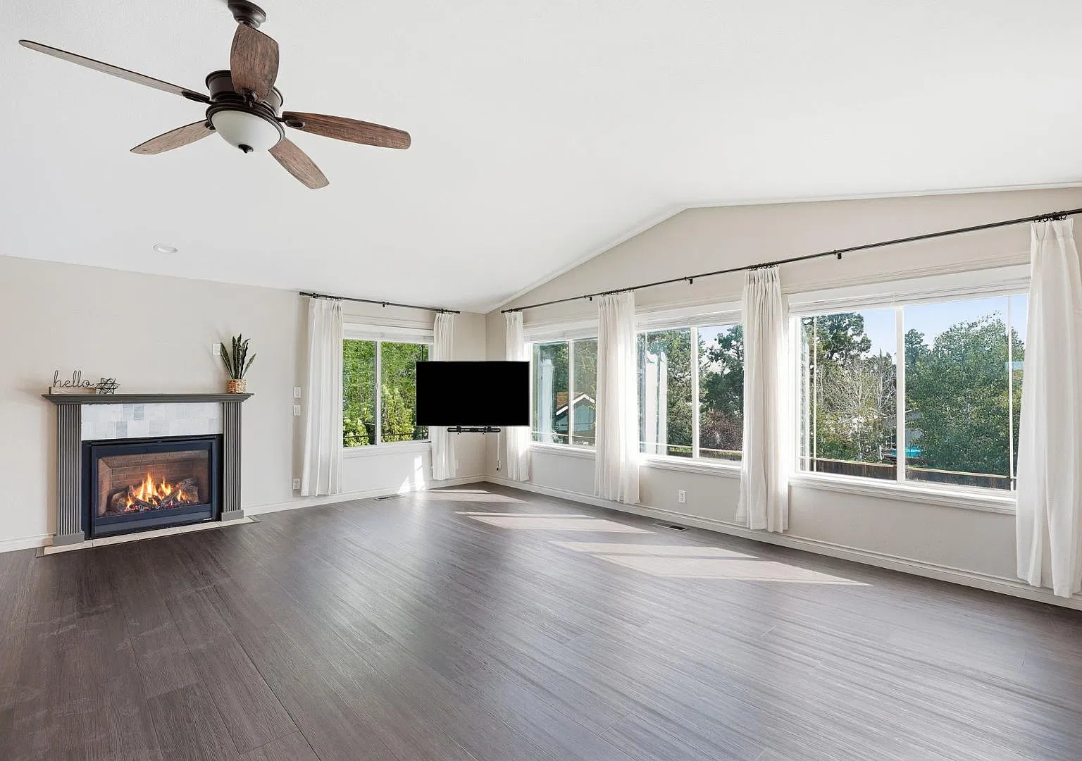 3037 NE Purcell Blvd — Photo 4