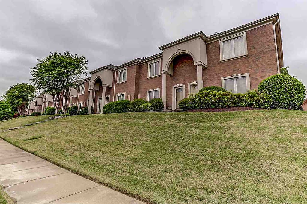 1592 Kirby Pkwy, Memphis, TN 38120 Zillow