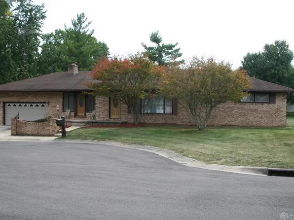 129 E Harrison St, Lewisburg, OH 45338