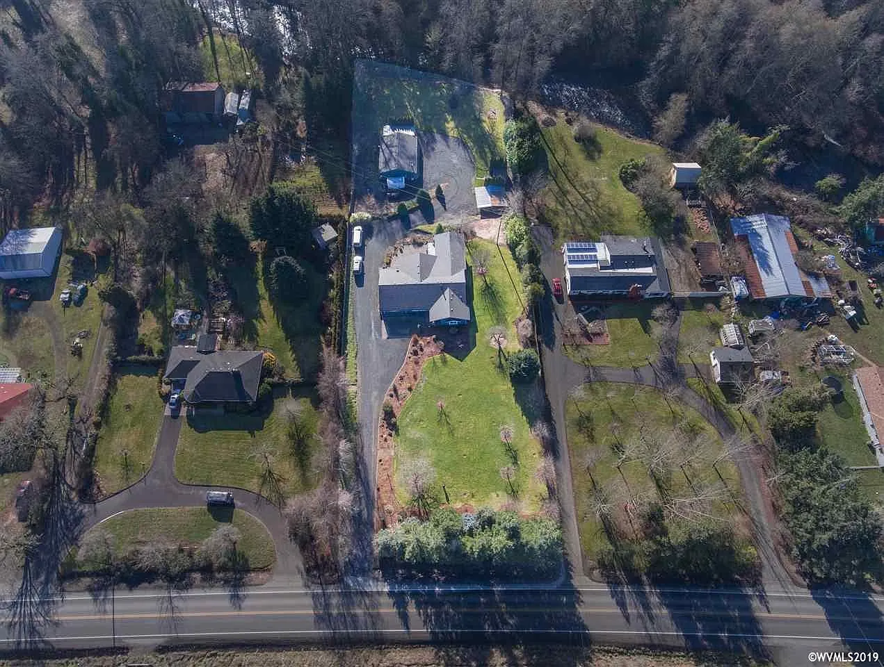 15920 Ellendale Rd photo 1