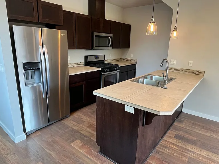 63159 NE De Haviland St — Photo 4