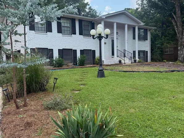 5609 Alta Dena St SW, Huntsville, AL 35802