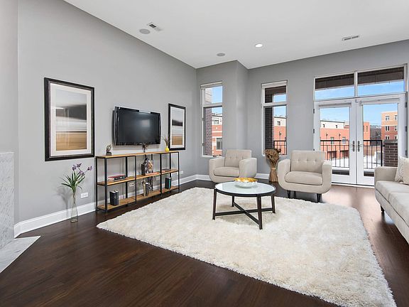 2nd image of 4936 N Lincoln Ave APT 3S