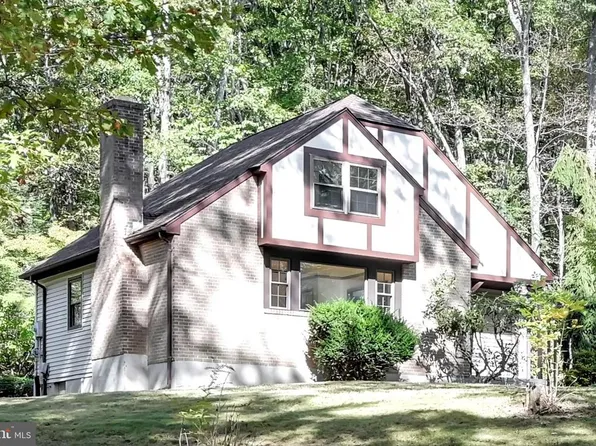 40 High Rd, Ashland, PA 17921