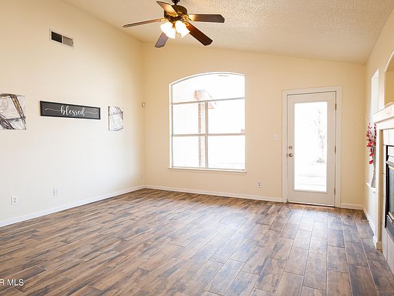 3rd image of 12341 Tierra Bella Dr