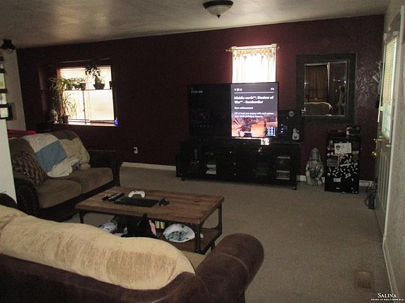 4th image of 610 N 10th St