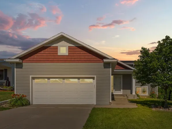 863 19th St E, Zumbrota, MN 55992