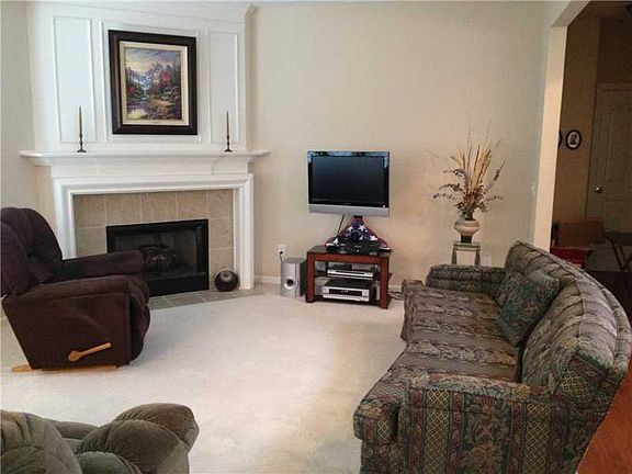 3rd image of 12826 Ari Ln