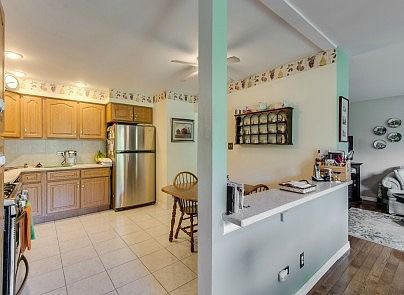 5th image of 16515 Oxford Dr #16515