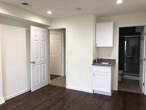 3rd image of 74 Clearview Dr #B