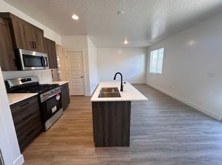 5878 S Mythical Dr, Saint George, UT 84790