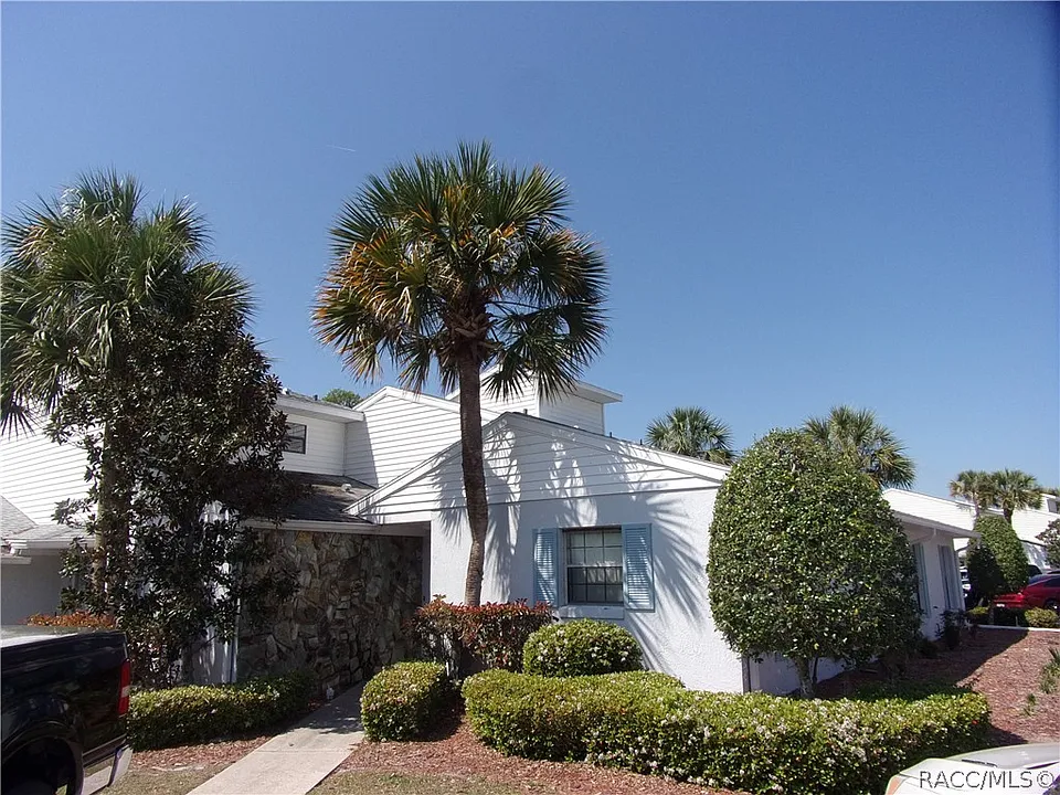 876 Pritchard Island Rd
